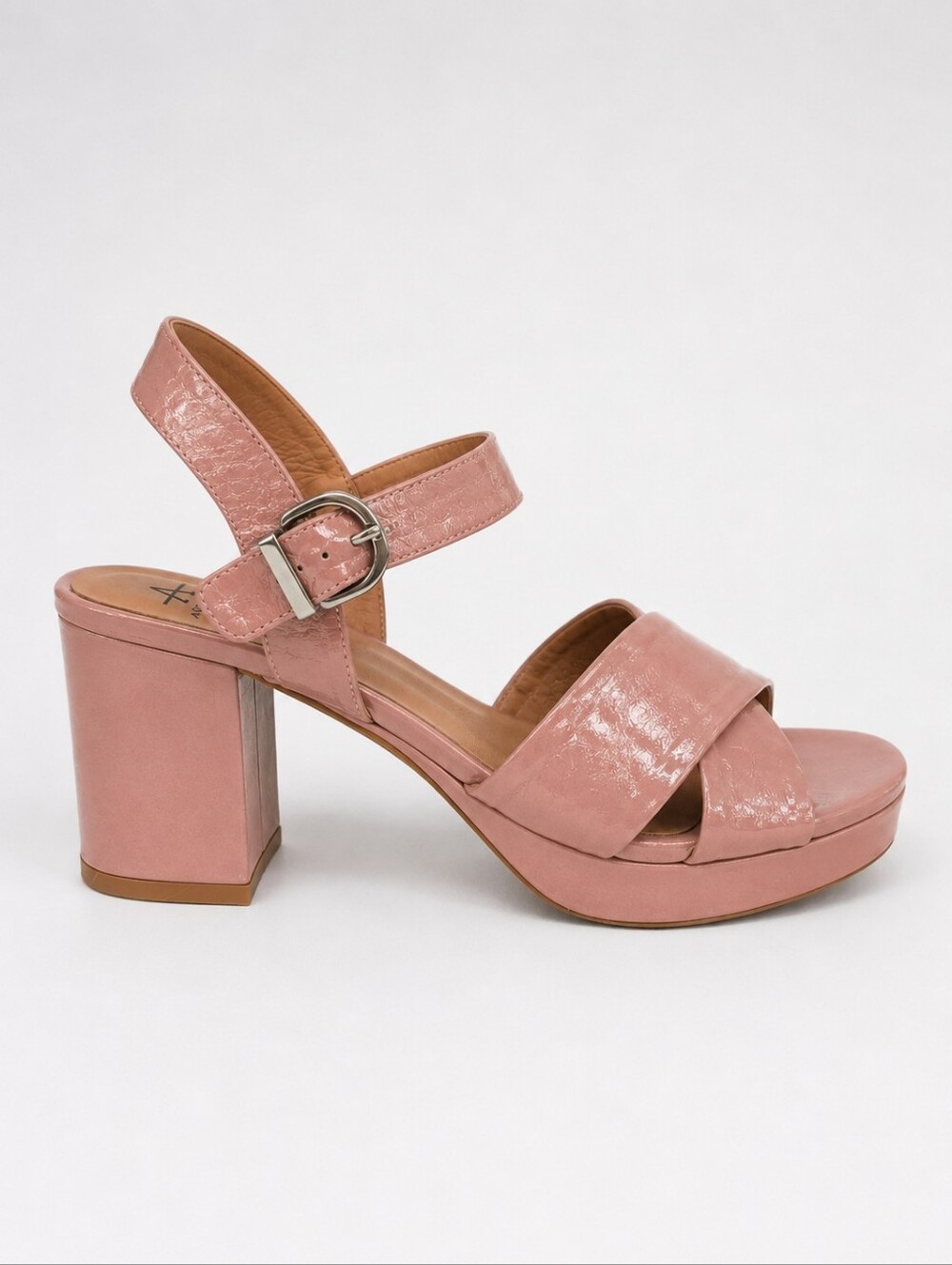 Aquatalia Pink Patent Leather Block Heel Sandals Made in Spain Size 8 NWOB - Picture 7 of 7